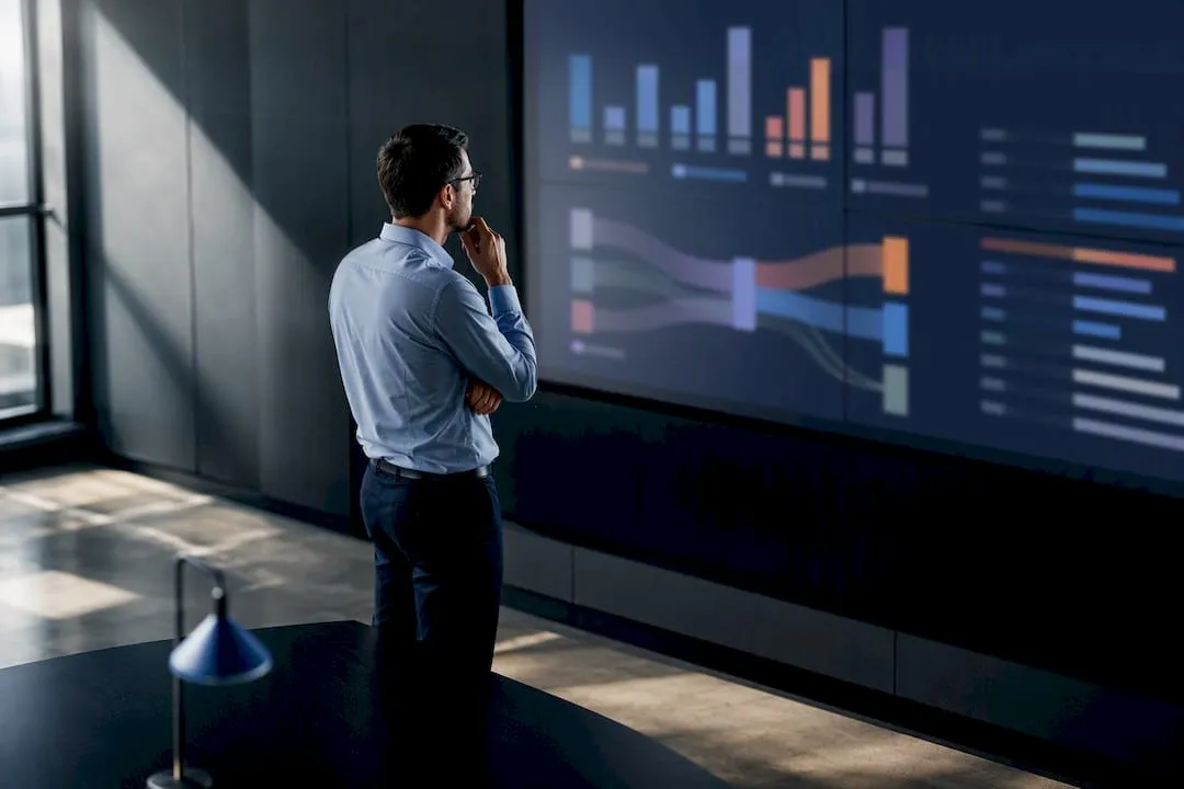 Service Businesses: Which Marketing Attribution Models to Use with GA4 and CRM